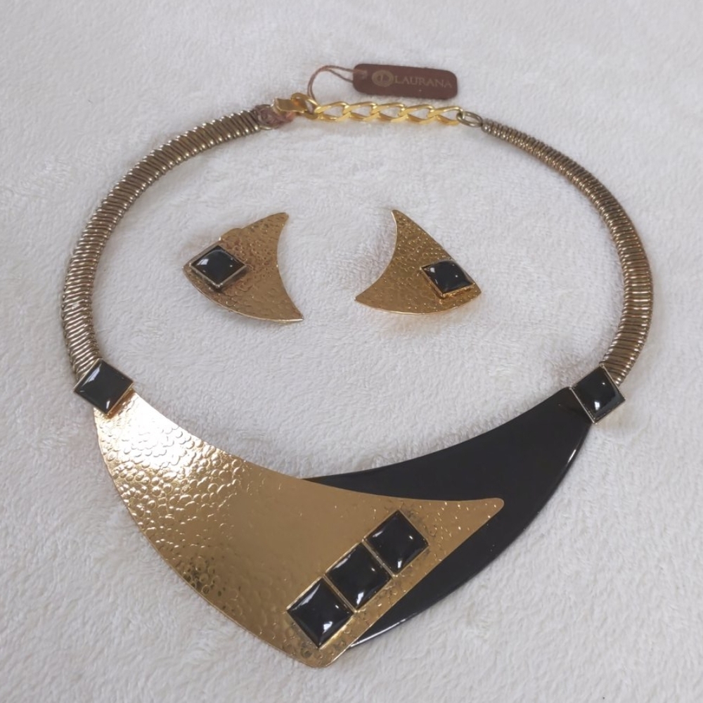 NWT Laurana